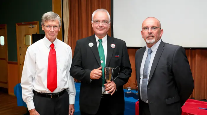 Dundee Driver John Black Receives His Trophy
