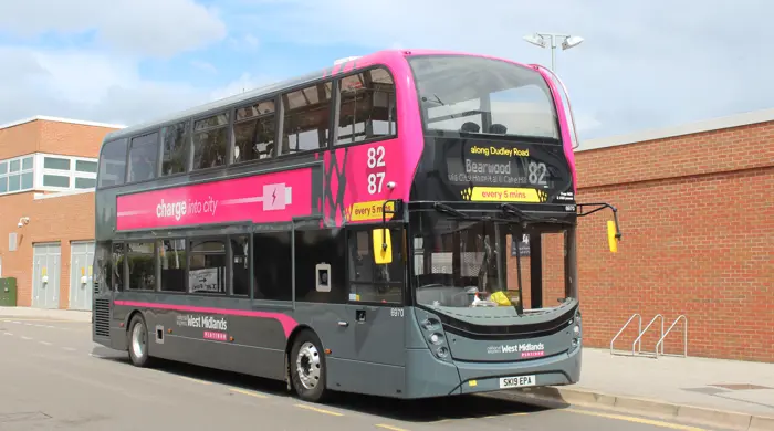 82 Bus
